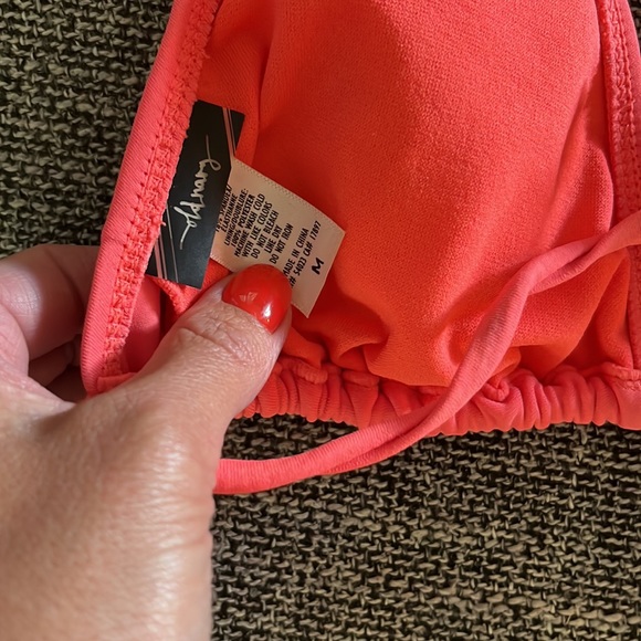 Old Navy Bikini Top- M - Picture 4 of 4